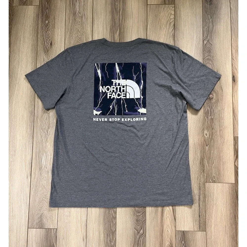 The North Face Gray Short Sleeve Graphic Tee Mens Sz XL Circular Design